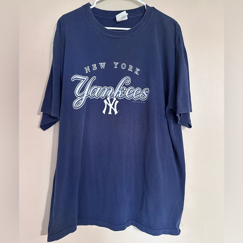 2002 New York Yankees tee